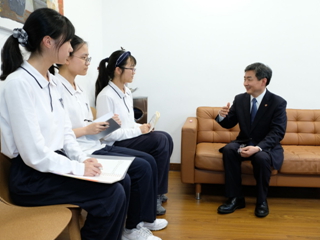 院士3.jpg