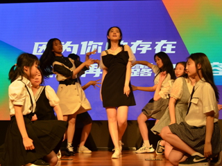 学生节目2.jpg